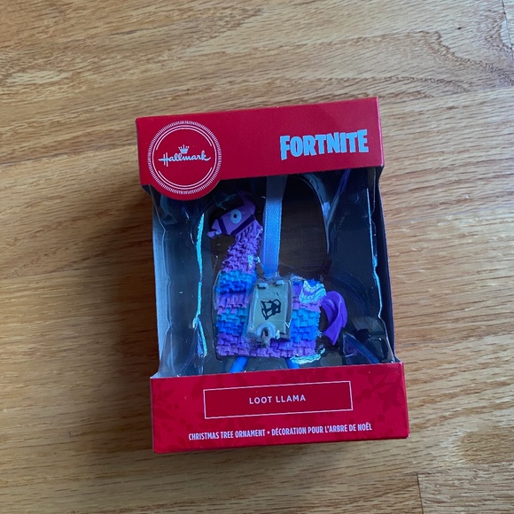 Other - Hallmark Fortnite Loot Llama Piñata Ornament, New